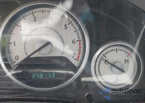 2009 Chrysler Town & Country Touring из США, поврежденный, VIN 2A8HR541X9R643654